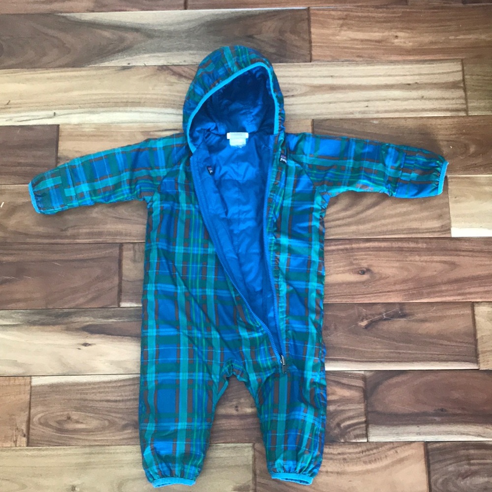 Patagonia infant reversible puff ball bunting